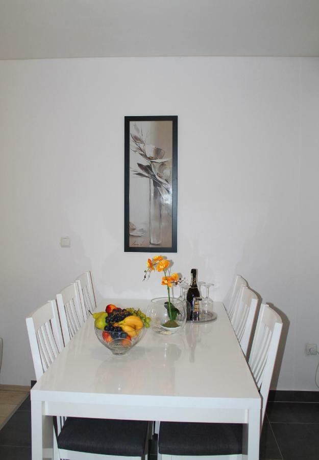 Apartamento Malo Misto Dugi Rat Exterior foto
